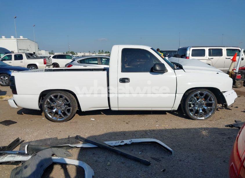 Photo 14 of 2007 Chevrolet Silverado 1500 CLASSIC WORK TRUCK (VIN 3GCEC14X87G232717)