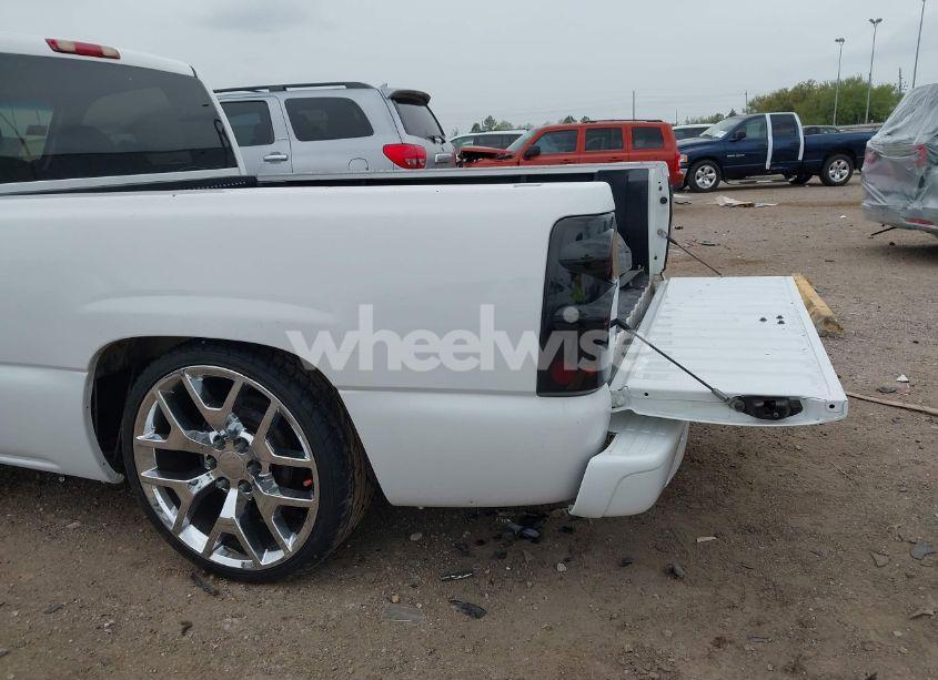 Photo 18 of 2007 Chevrolet Silverado 1500 CLASSIC WORK TRUCK (VIN 3GCEC14X87G232717)