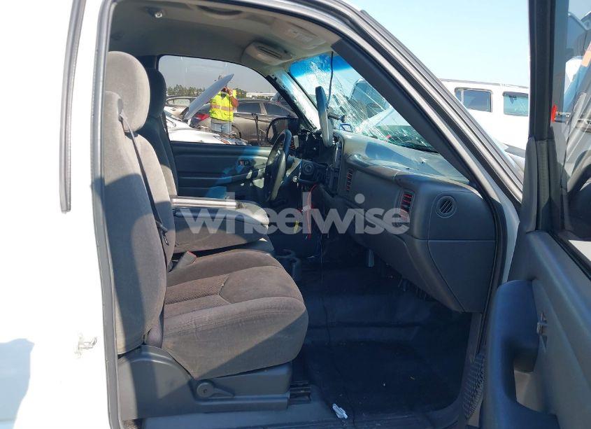 Photo 5 of 2007 Chevrolet Silverado 1500 CLASSIC WORK TRUCK (VIN 3GCEC14X87G232717)