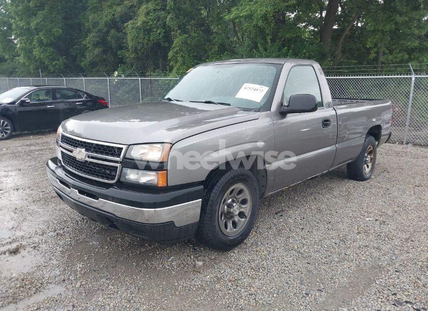 Photo 2 of 2007 Chevrolet Silverado 1500 CLASSIC LS (VIN 3GCEC14X97G250241)