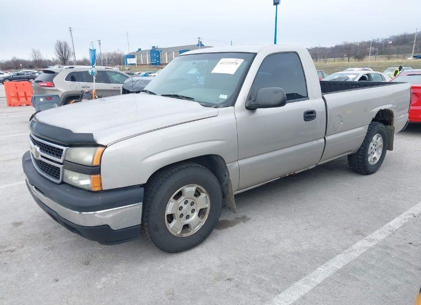 Photo 2 of 2006 Chevrolet Silverado 1500 WORK TRUCK (VIN 3GCEC14XX6G146002)