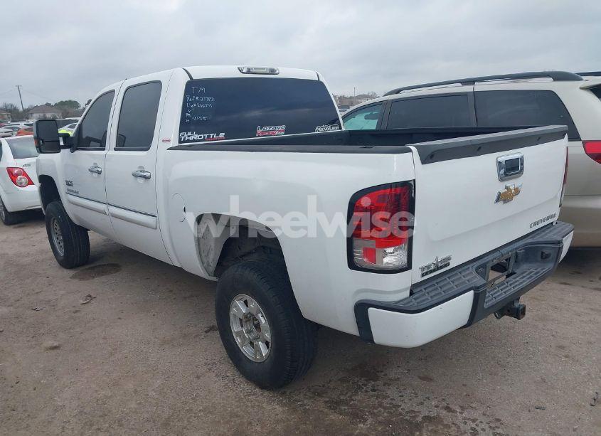 Photo 3 of 2009 Chevrolet Silverado 1500 LT (VIN 3GCEC23089G266511)