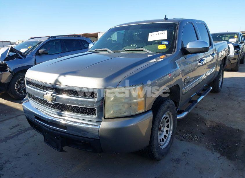Photo 2 of 2009 Chevrolet Silverado 1500 LT (VIN 3GCEC230X9G134835)