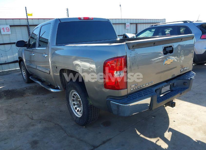 Photo 3 of 2009 Chevrolet Silverado 1500 LT (VIN 3GCEC230X9G134835)