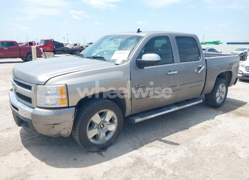 Photo 2 of 2009 Chevrolet Silverado 1500 LT (VIN 3GCEC23J49G228203)