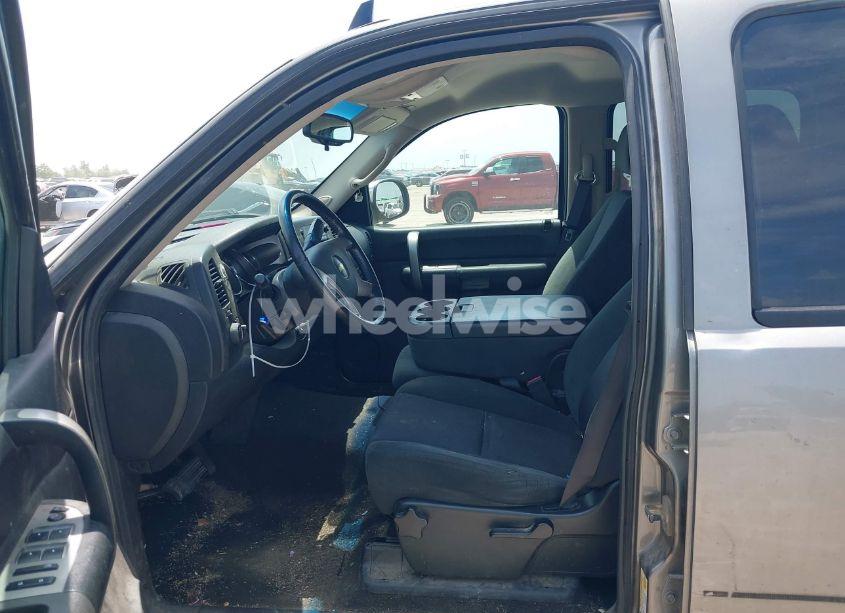 Photo 5 of 2009 Chevrolet Silverado 1500 LT (VIN 3GCEC23J49G228203)