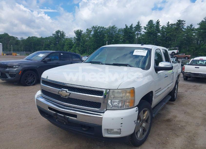 Photo 2 of 2009 Chevrolet Silverado 1500 LT (VIN 3GCEC23J79G179143)