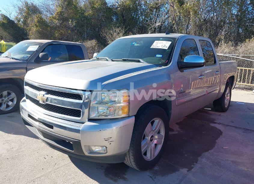 Photo 2 of 2009 Chevrolet Silverado 1500 LT (VIN 3GCEC23J89G225272)