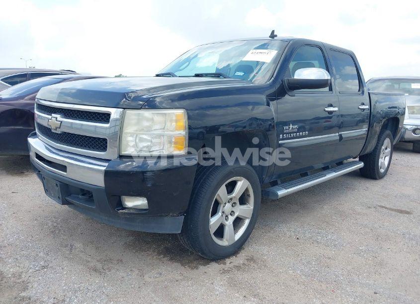 Photo 2 of 2009 Chevrolet Silverado 1500 LT (VIN 3GCEC23JX9G140157)