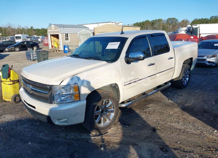 Photo 2 of 2009 Chevrolet Silverado 1500 LTZ (VIN 3GCEC33J49G178179)