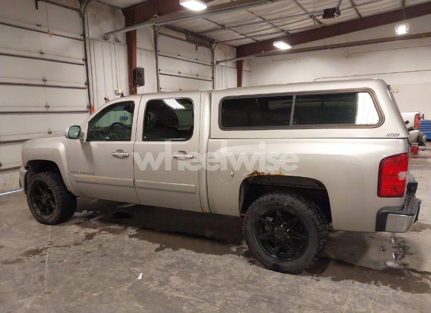 Photo 14 of 2007 Chevrolet Silverado 1500 LT2 (VIN 3GCEK13307G545178)