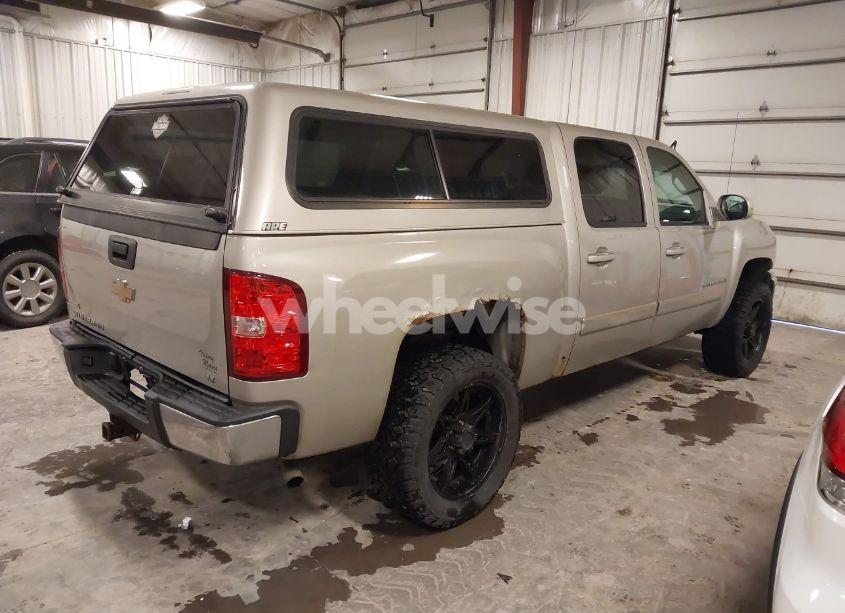 Photo 4 of 2007 Chevrolet Silverado 1500 LT2 (VIN 3GCEK13307G545178)