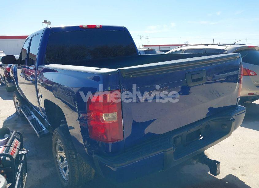 Photo 3 of 2007 Chevrolet Silverado 1500 LT1 (VIN 3GCEK13347G512359)