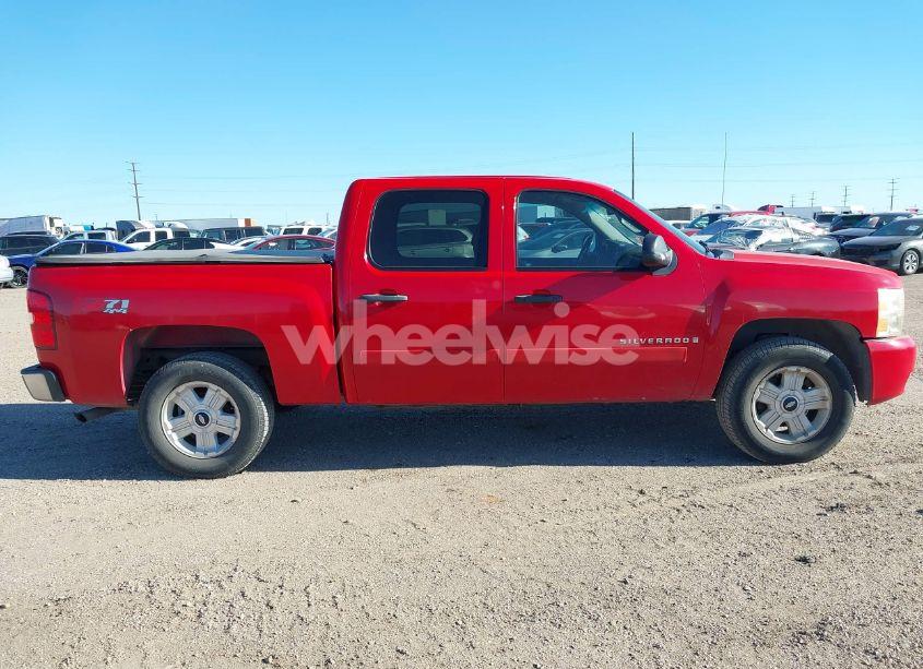 Photo 13 of 2007 Chevrolet Silverado 1500 LT1 (VIN 3GCEK13357G547685)