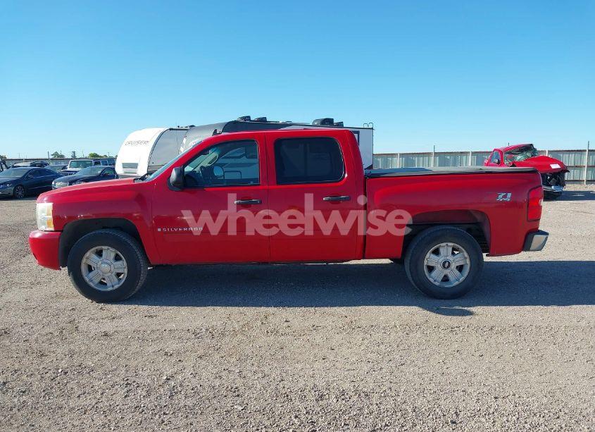 Photo 14 of 2007 Chevrolet Silverado 1500 LT1 (VIN 3GCEK13357G547685)
