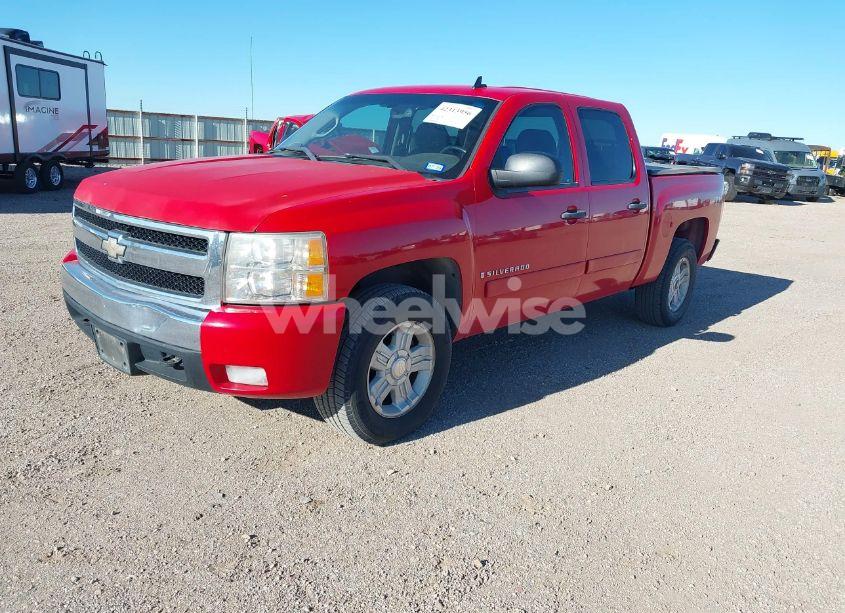 Photo 2 of 2007 Chevrolet Silverado 1500 LT1 (VIN 3GCEK13357G547685)