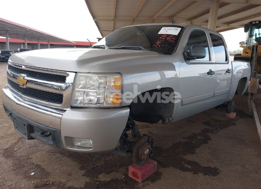 Photo 2 of 2007 Chevrolet Silverado 1500 LT2 (VIN 3GCEK13367G545265)