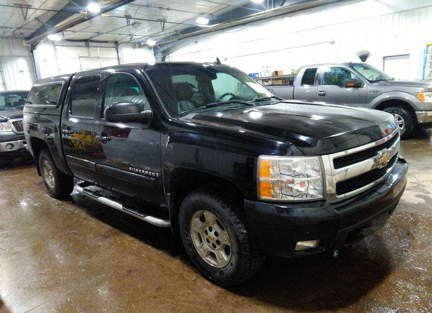 2008 Chevrolet Silverado 1500 LTZ (VIN 3GCEK133X8G173401) main photo