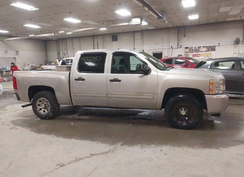 Photo 13 of 2009 Chevrolet Silverado 1500 LS (VIN 3GCEK13C29G229526)