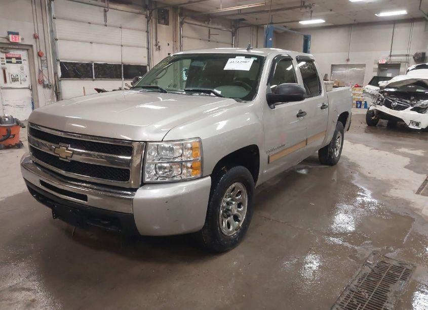Photo 2 of 2009 Chevrolet Silverado 1500 LS (VIN 3GCEK13C29G229526)