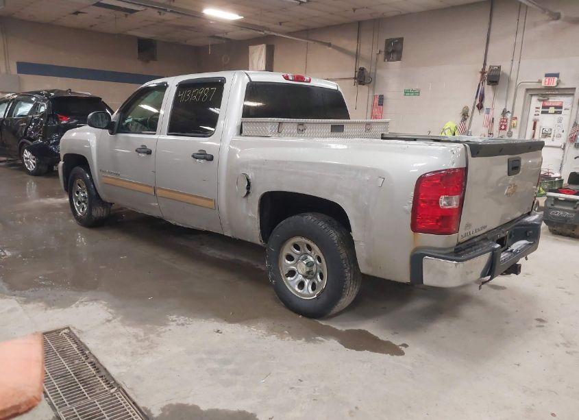 Photo 3 of 2009 Chevrolet Silverado 1500 LS (VIN 3GCEK13C29G229526)