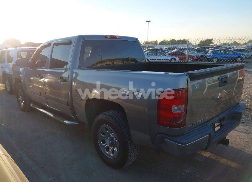 Photo 3 of 2007 Chevrolet Silverado 1500 LT1 (VIN 3GCEK13C37G512465)