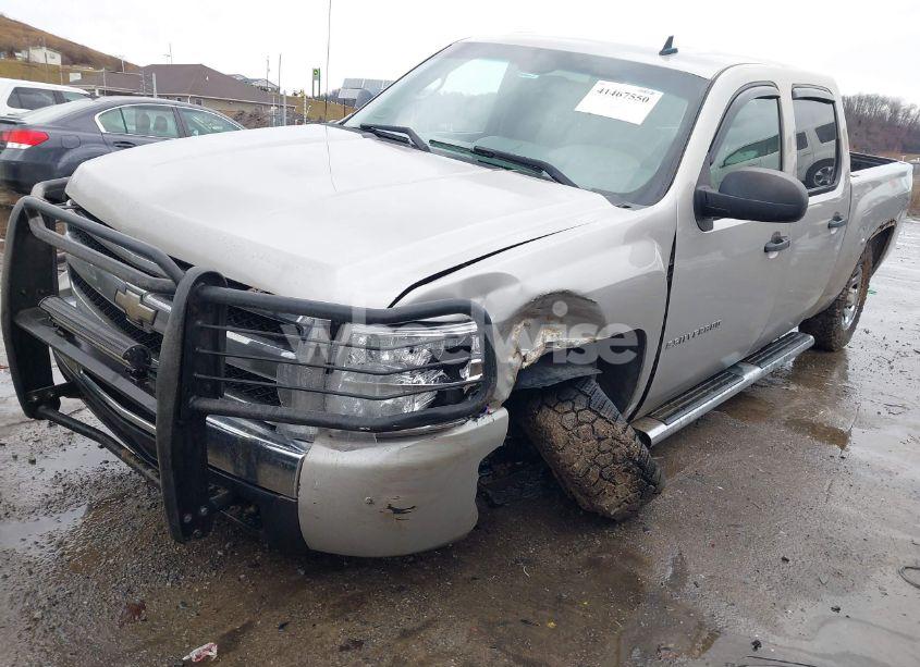 Photo 2 of 2009 Chevrolet Silverado 1500 LS (VIN 3GCEK13C69G223860)