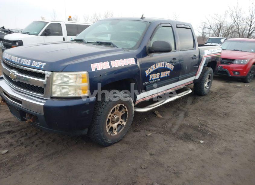 Photo 2 of 2009 Chevrolet Silverado 1500 LS (VIN 3GCEK13C99G239101)