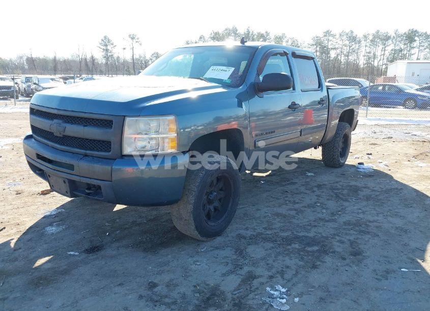 Photo 2 of 2009 Chevrolet Silverado 1500 LS (VIN 3GCEK13CX9G124152)