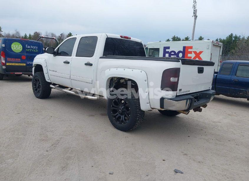 Photo 3 of 2008 Chevrolet Silverado 1500 LT1 (VIN 3GCEK13J38G245151)