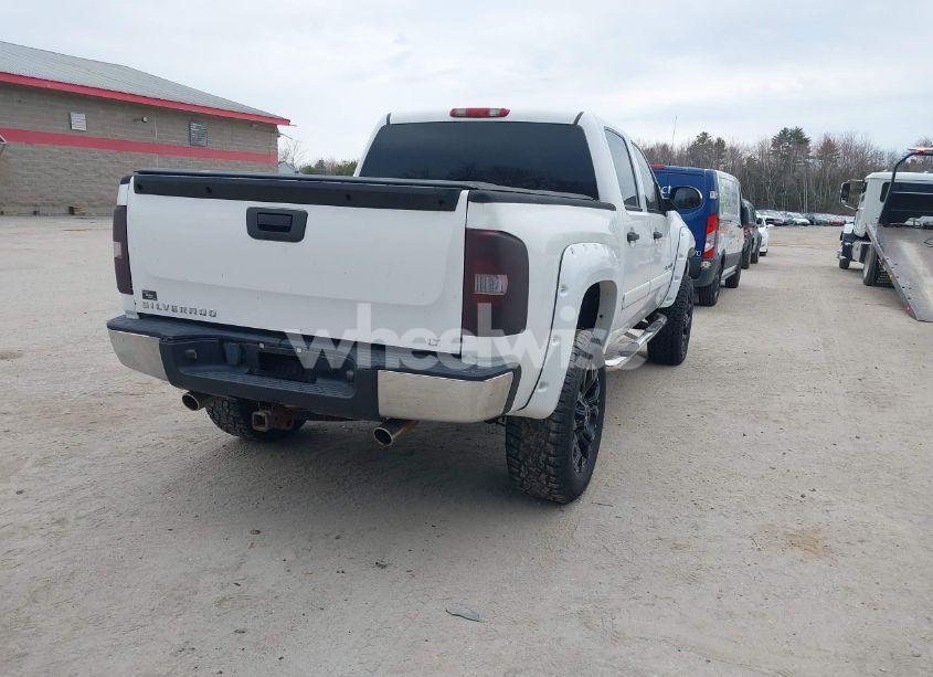 Photo 4 of 2008 Chevrolet Silverado 1500 LT1 (VIN 3GCEK13J38G245151)