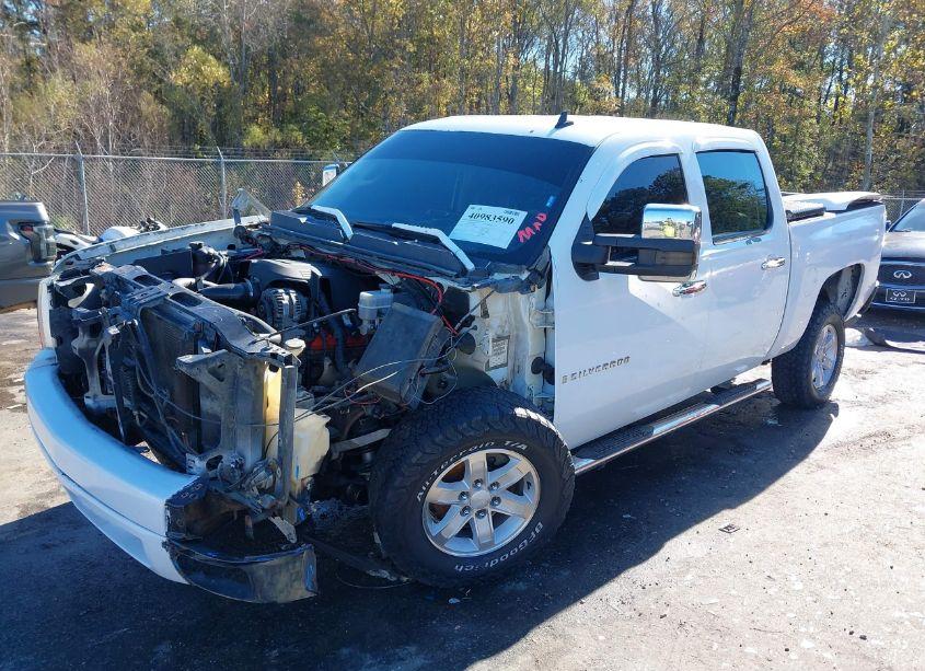 Photo 2 of 2008 Chevrolet Silverado 1500 LT1 (VIN 3GCEK13J48G226608)