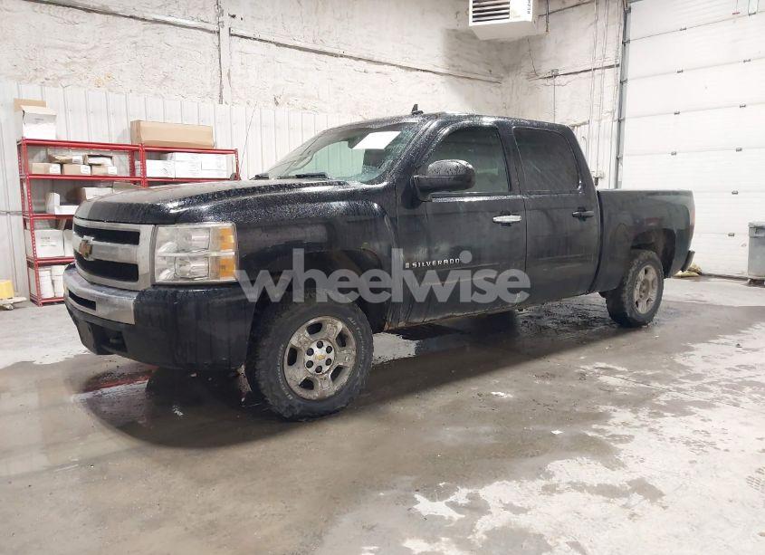 Photo 2 of 2008 Chevrolet Silverado 1500 LT1 (VIN 3GCEK13J68G290603)