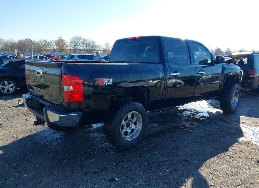 Photo 4 of 2007 Chevrolet Silverado 1500 LT2 (VIN 3GCEK13M07G556531)