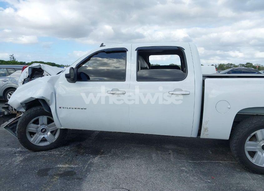Photo 14 of 2007 Chevrolet Silverado 1500 LTZ (VIN 3GCEK13M17G514157)