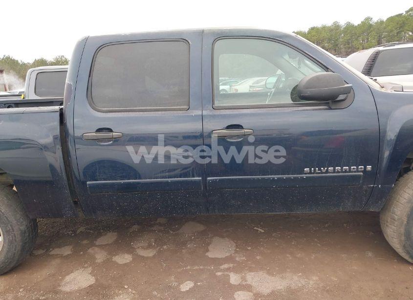 Photo 11 of 2007 Chevrolet Silverado 1500 LT2 (VIN 3GCEK13M27G507301)