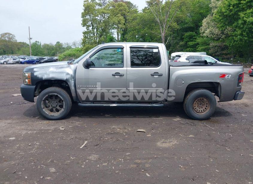 Photo 14 of 2007 Chevrolet Silverado 1500 LT1 (VIN 3GCEK13M47G554281)