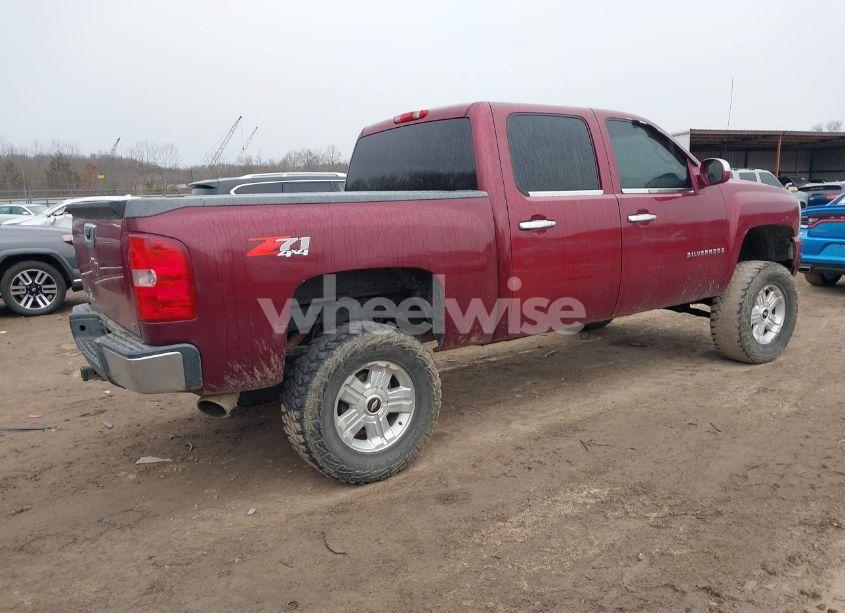 Photo 4 of 2007 Chevrolet Silverado 1500 LT1 (VIN 3GCEK13M57G505820)