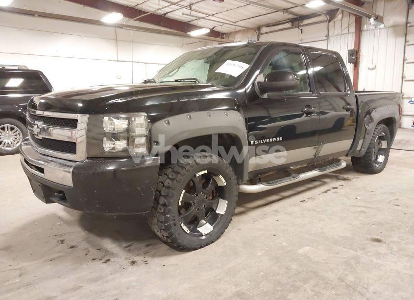 Photo 2 of 2007 Chevrolet Silverado 1500 LTZ (VIN 3GCEK13M57G510256)