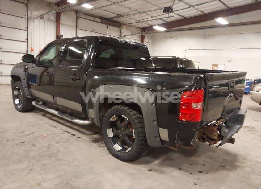 Photo 3 of 2007 Chevrolet Silverado 1500 LTZ (VIN 3GCEK13M57G510256)