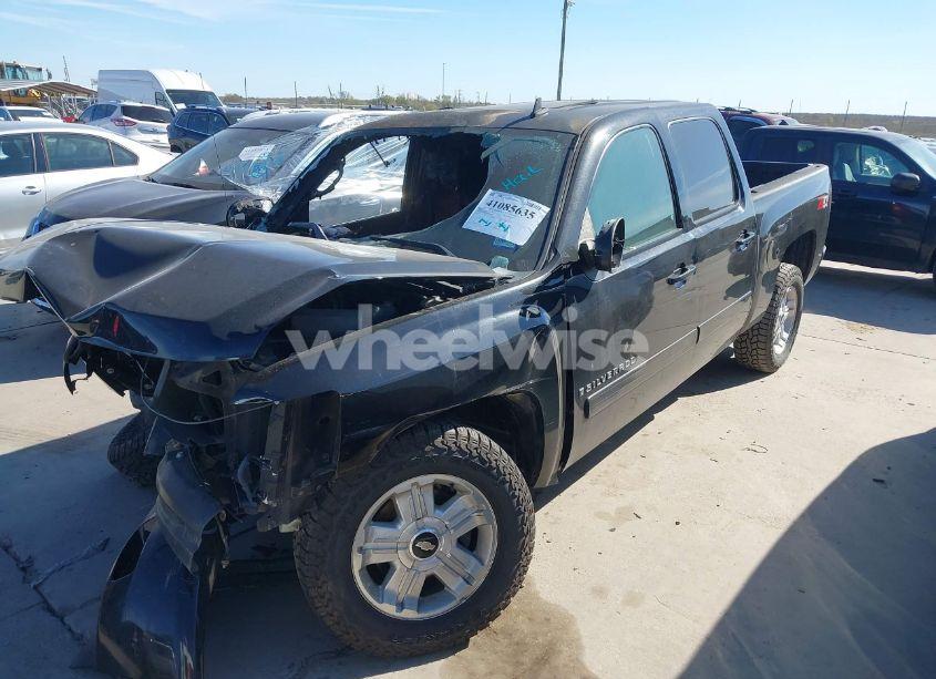 Photo 2 of 2007 Chevrolet Silverado 1500 LTZ (VIN 3GCEK13MX7G515582)