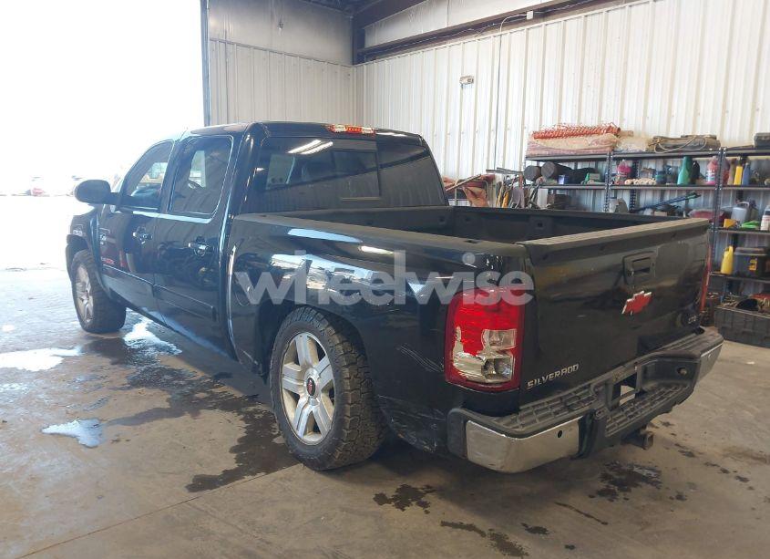 Photo 3 of 2007 Chevrolet Silverado 1500 LTZ (VIN 3GCEK13Y17G547954)