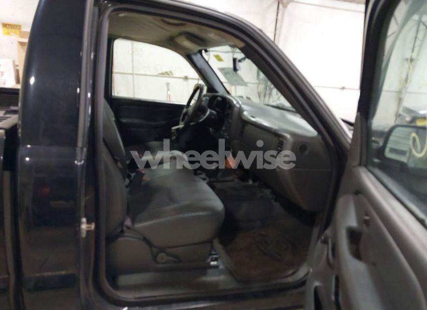 Photo 5 of 2006 Chevrolet Silverado 1500 WORK TRUCK (VIN 3GCEK14X26G256335)