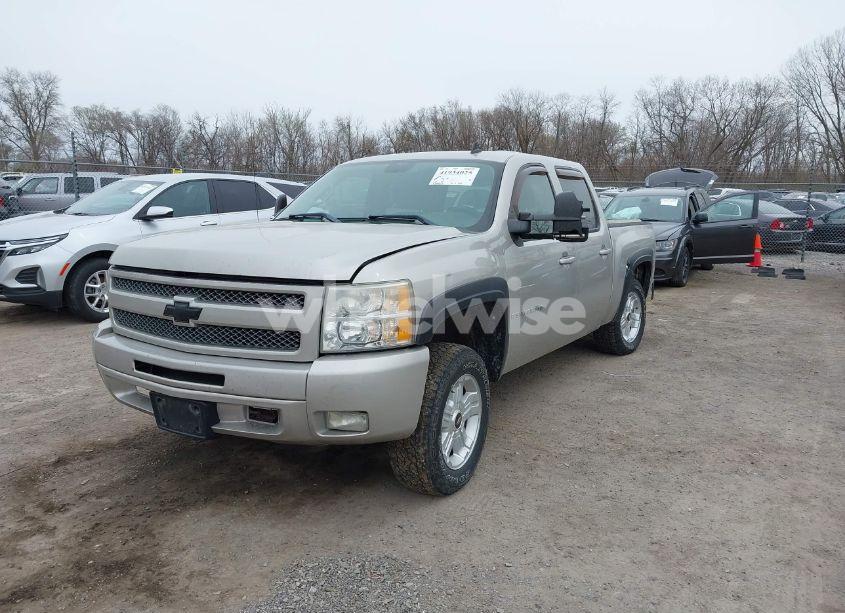 Photo 2 of 2009 Chevrolet Silverado 1500 LT (VIN 3GCEK23349G213947)