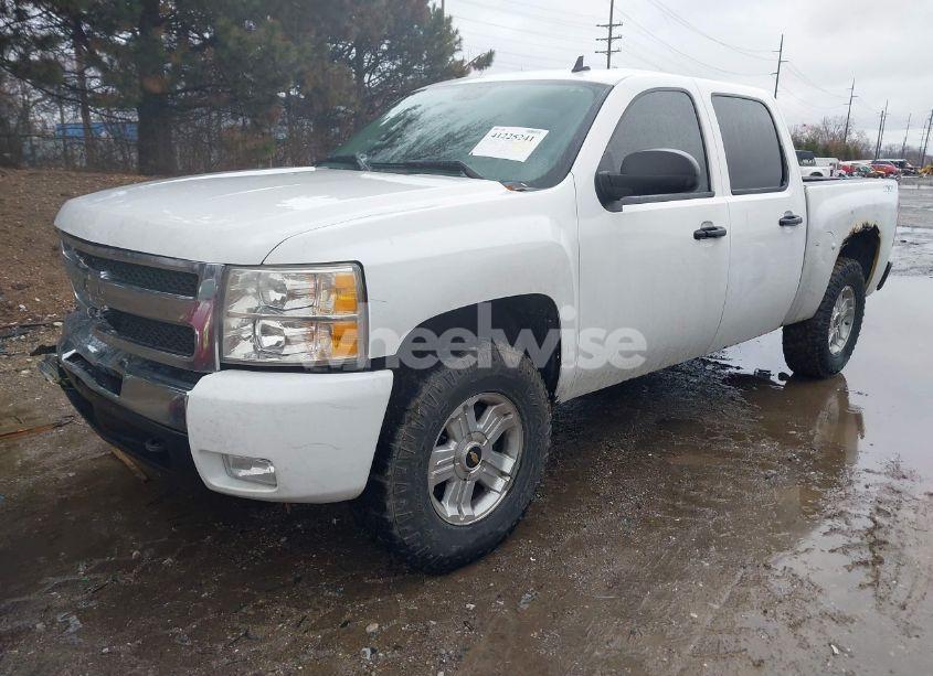Photo 2 of 2009 Chevrolet Silverado 1500 LT (VIN 3GCEK23369G150964)