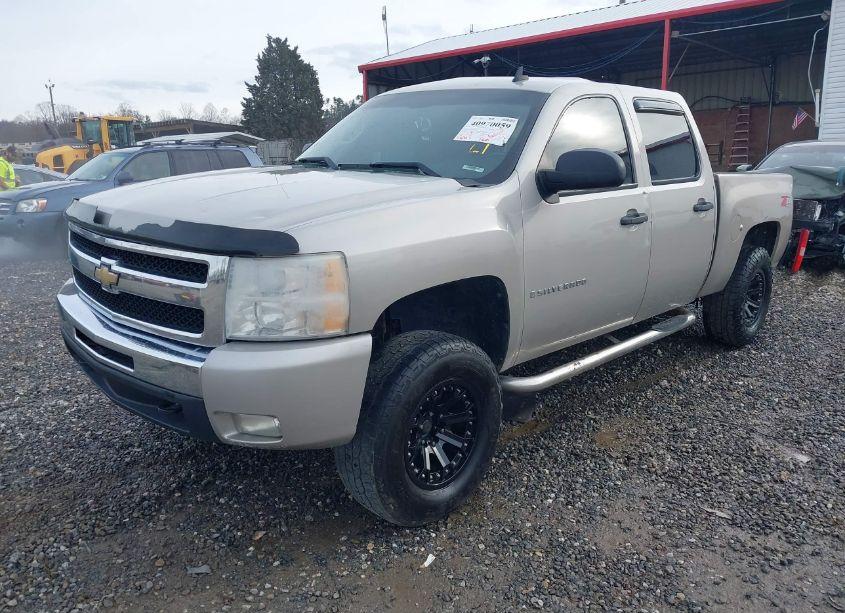 Photo 2 of 2009 Chevrolet Silverado 1500 LT (VIN 3GCEK23399G174093)