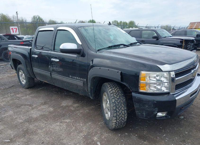 2009 Chevrolet Silverado 1500 LT (VIN 3GCEK233X9G252543) main photo