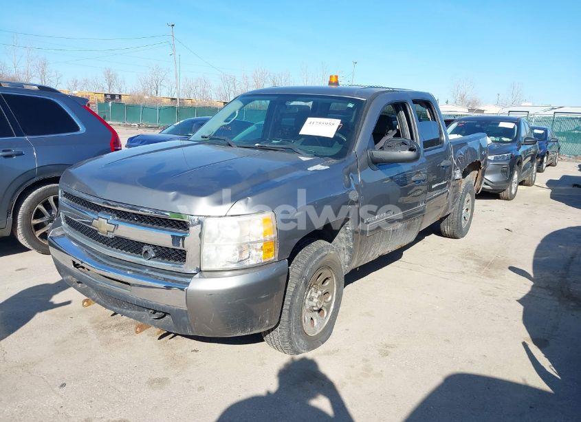 Photo 2 of 2009 Chevrolet Silverado 1500 LT (VIN 3GCEK23C09G226680)