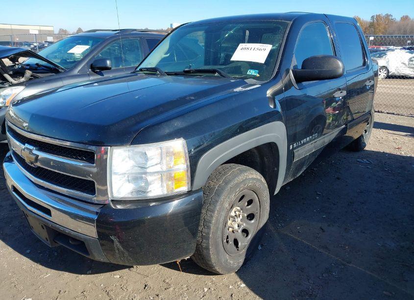 Photo 2 of 2009 Chevrolet Silverado 1500 LT (VIN 3GCEK23C09G236240)
