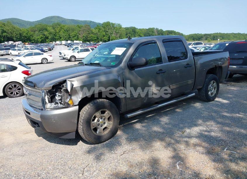 Photo 2 of 2009 Chevrolet Silverado 1500 LT (VIN 3GCEK23M19G255503)